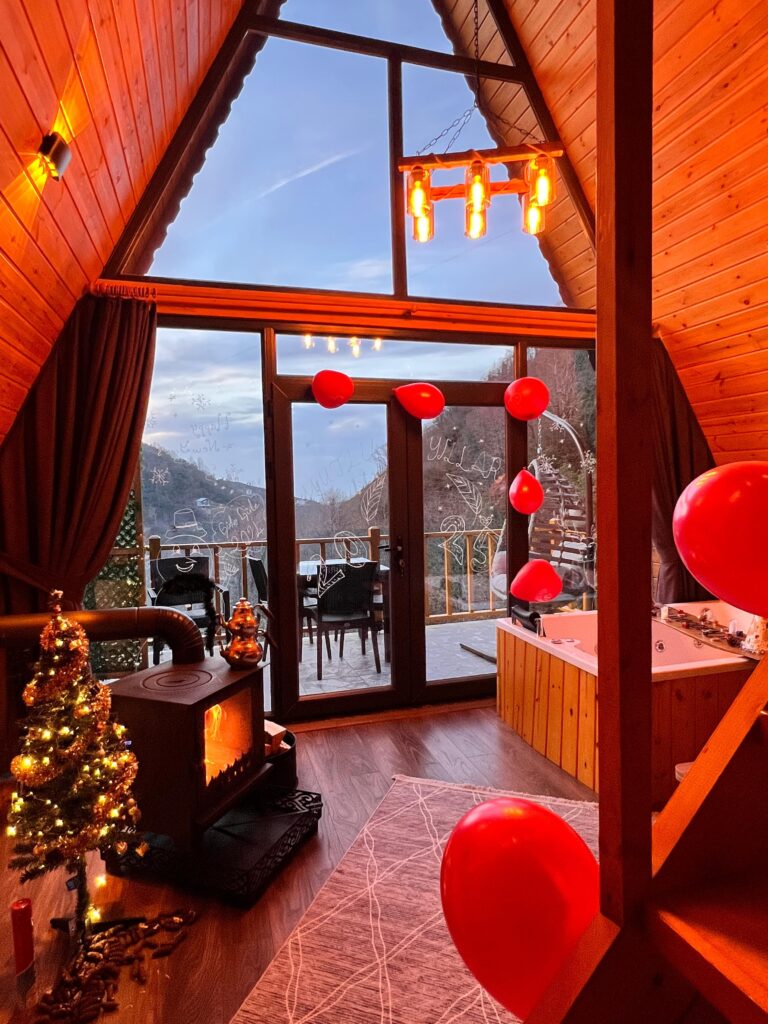 Jakuzili Lüks Balayı Bungalovu